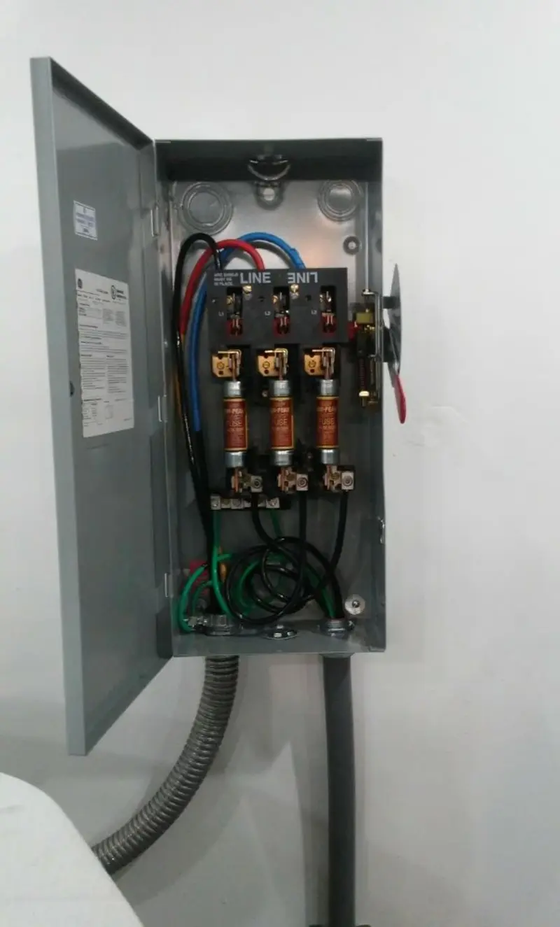 Three-phase disconnect switch installed for Electrical Wiring & Rewiring in Russell